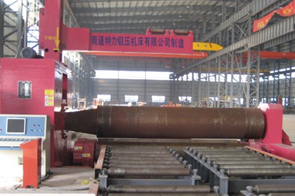 W11X水平下调式三辊卷板机