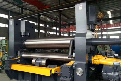 水平下调式卷板机