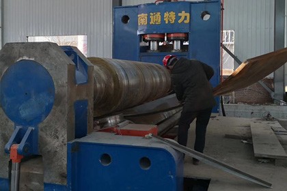 W11X-150X4200水平下调式卷板机